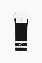 Load image into Gallery viewer, DP stripe b-ball sock / black + white
